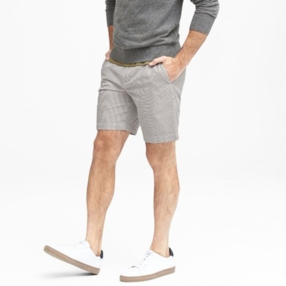 Banana Republic Other - Banana Republic Slim Fit Aiden Short - 34